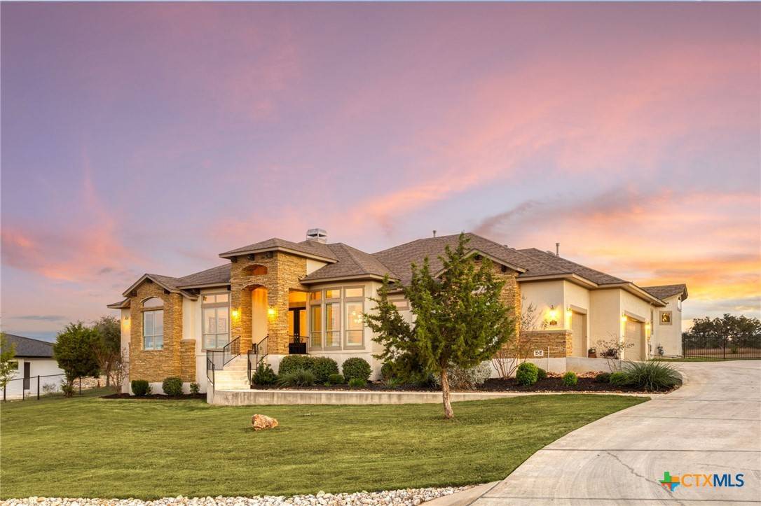 New Braunfels, TX 78132,335 Curvatura