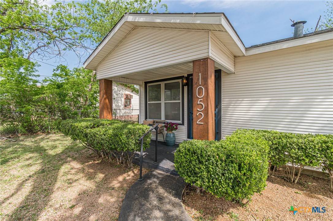 New Braunfels, TX 78130,1052 Dunlap DR