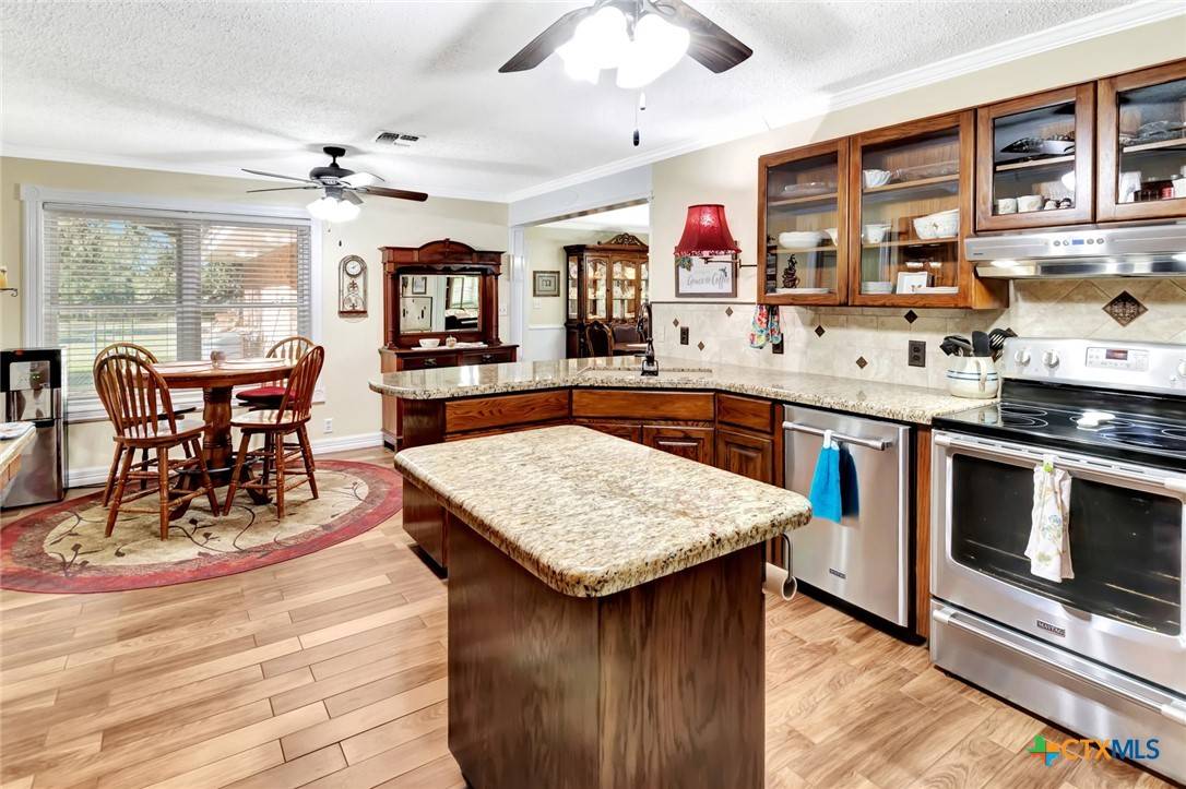Victoria, TX 77905,570 John Wayne TRL