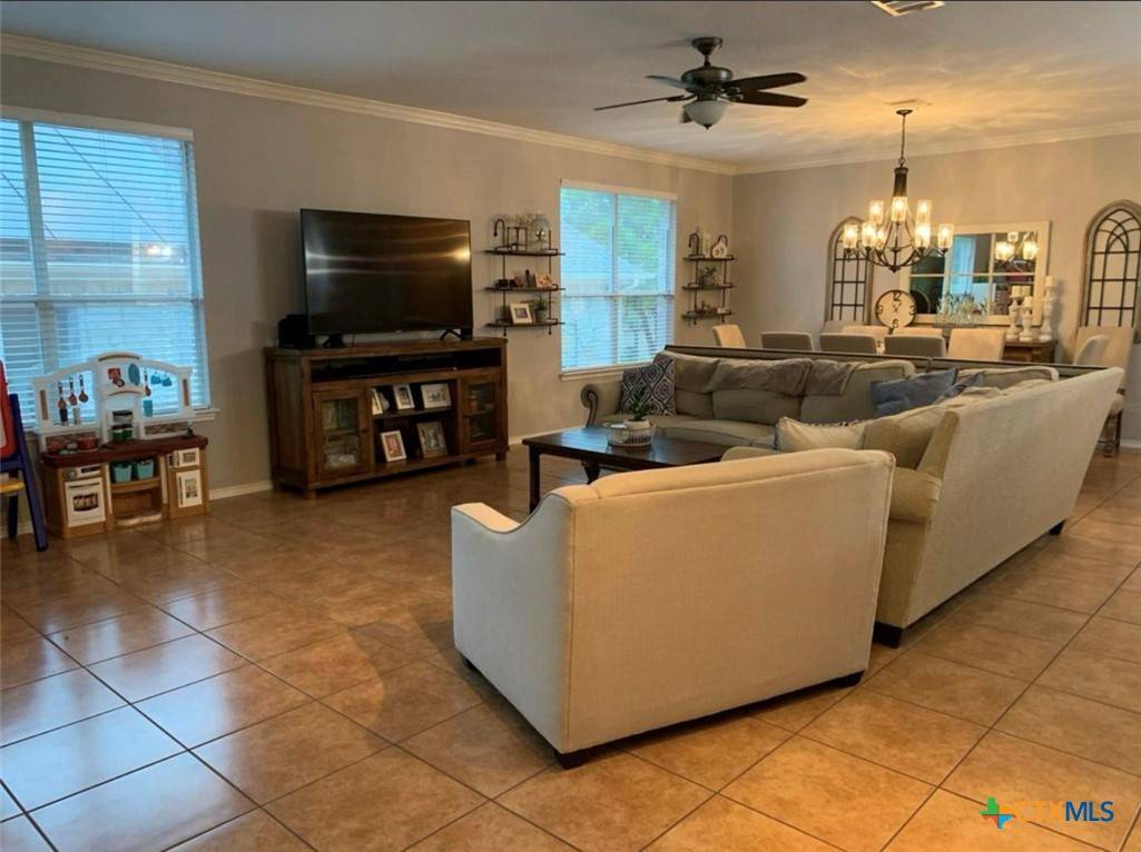 New Braunfels, TX 78132,3255 Espada