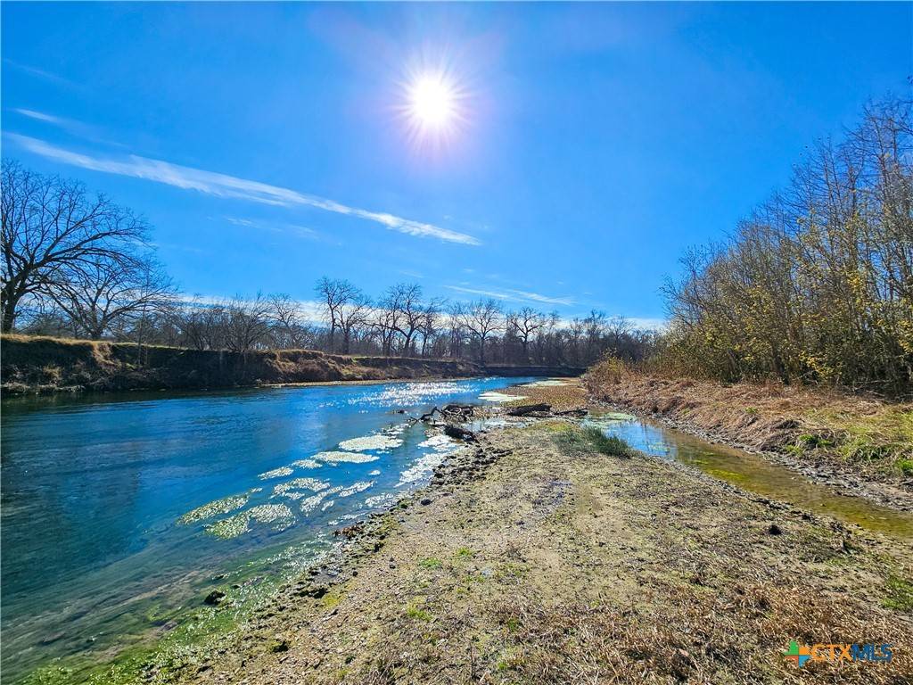 Seguin, TX 78155,1750 River TRL
