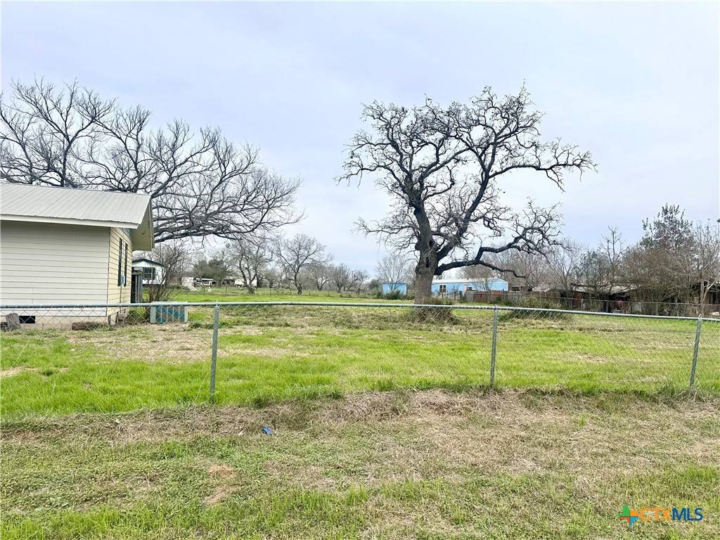 Pandora, TX 78143,50 478