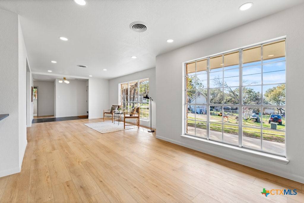 Belton, TX 76513,419 Woodland Point RD