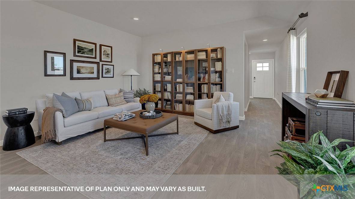 San Marcos, TX 78666,421 New Albany LN