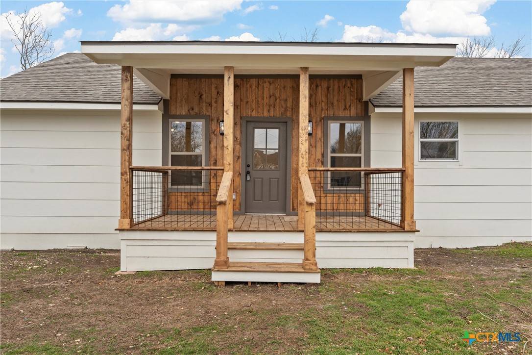 Crawford, TX 76638,210 S Avenue A