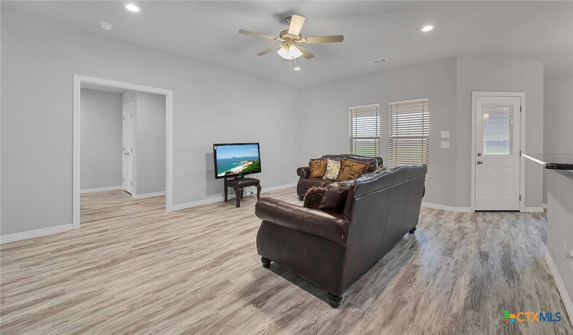 Whitney, TX 76692,110 Joyce ST