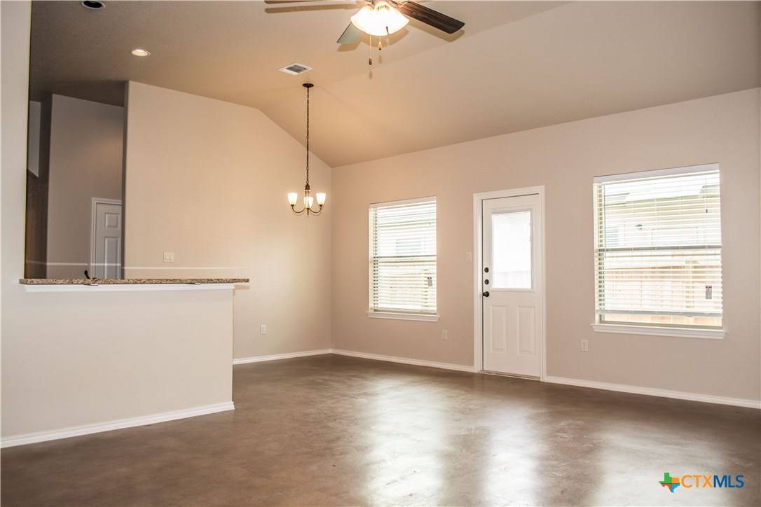 New Braunfels, TX 78130,746 Saengerhalle RD