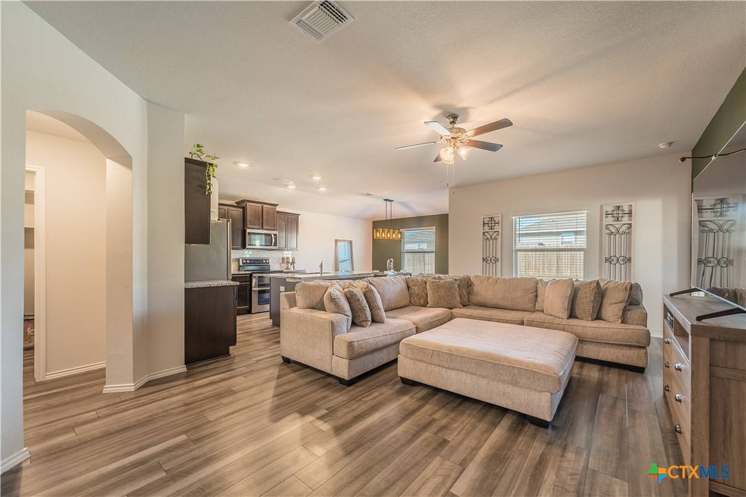 Lorena, TX 76655,3225 Autry RD