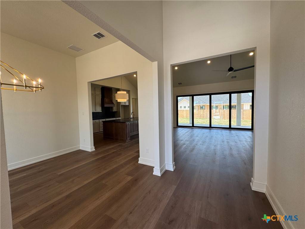 Salado, TX 76571,6806 Lacey Oaks RD