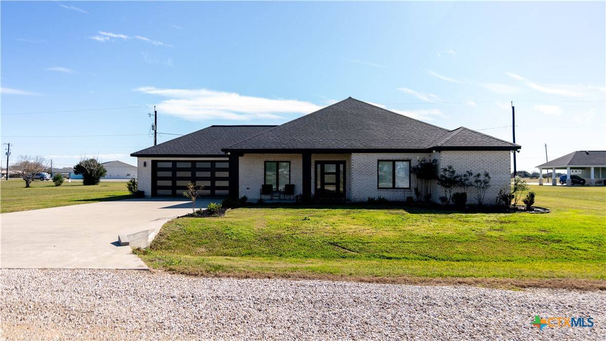 Palacios, TX 77465,223 Meadowlark DR