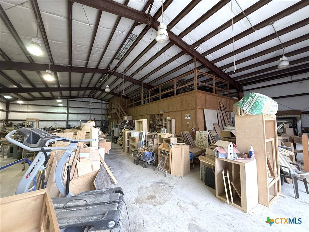 Victoria, TX 77901,207 S Moody