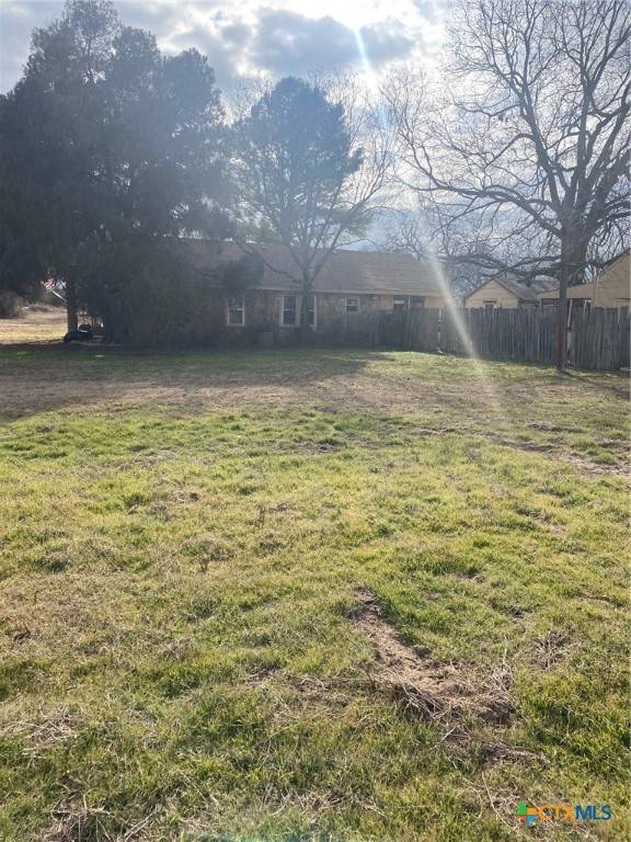 Jonesboro, TX 76538,472 Farm Road 1602