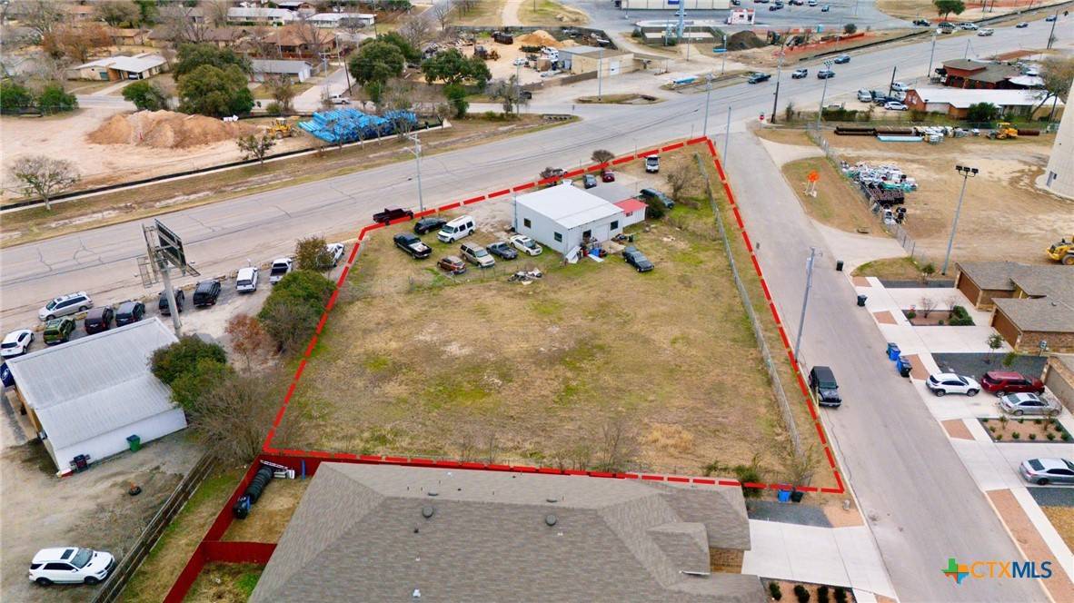 Seguin, TX 78155,1208 E Kingsbury ST