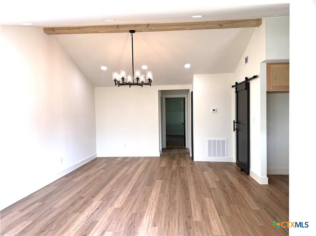 Victoria, TX 77901,208 Ekstrum ST