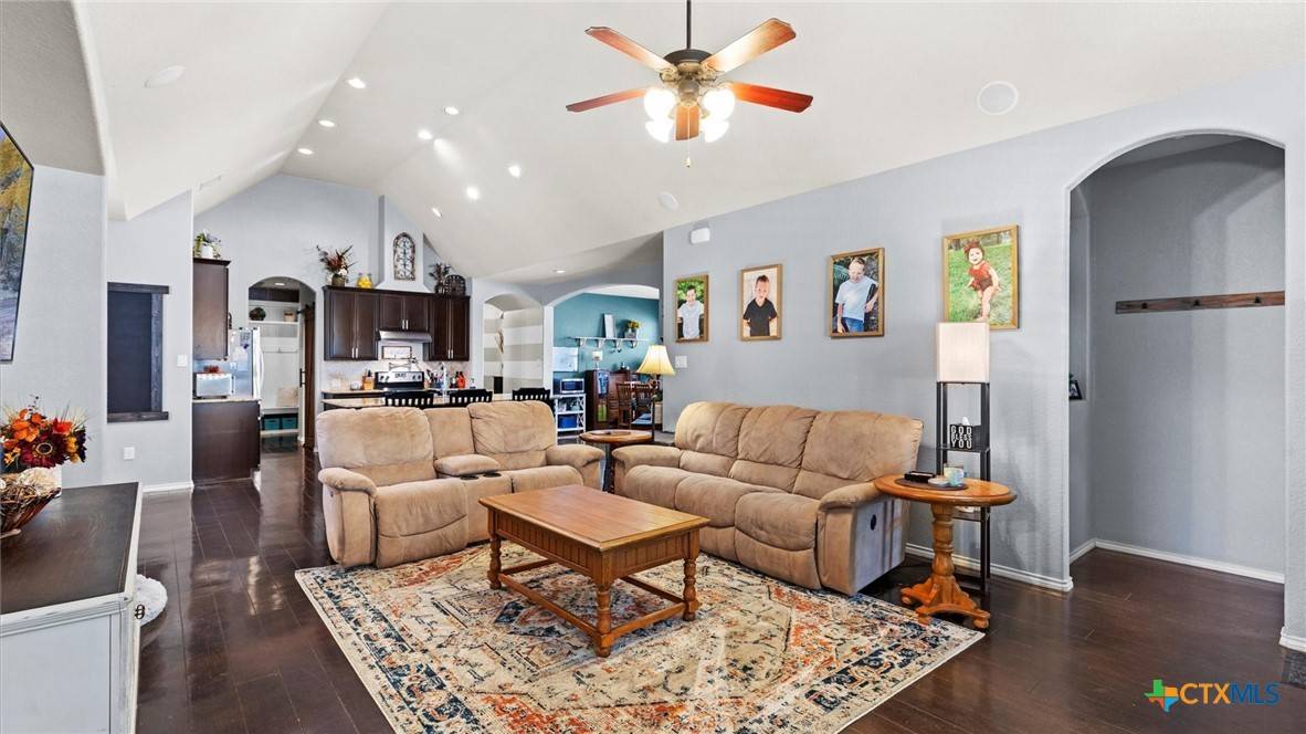 New Braunfels, TX 78130,2083 Western Pecan