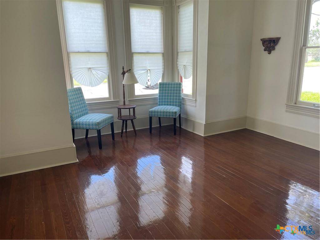 Goliad, TX 77963,351 N Jefferson ST