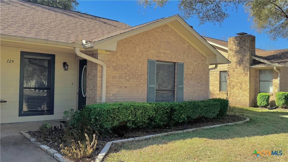 Salado, TX 76571,725 N Royal ST