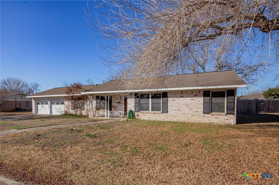 Victoria, TX 77901,2306 E Anaqua AVE