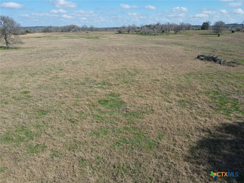 Luling, TX 78648,5411 Tenney Creek RD
