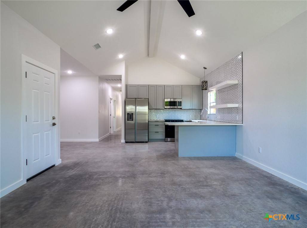 Granite Shoals, TX 78654,307 Cedarhill DR