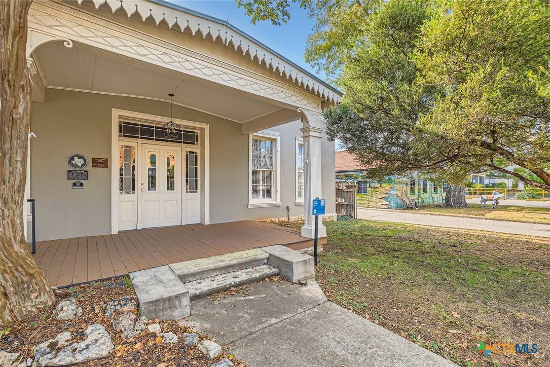 New Braunfels, TX 78130,228 S Seguin AVE