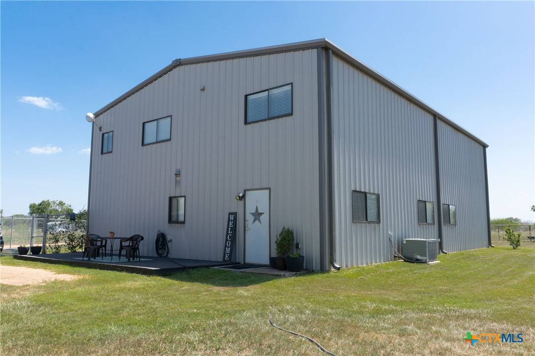 Victoria, TX 77904,536 JJ Fishbeck RD