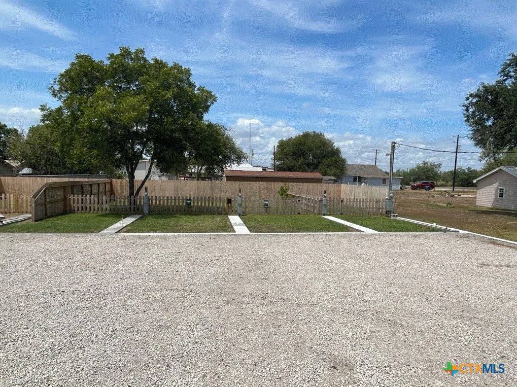 Refugio, TX 78377,507 E Plasuela ST