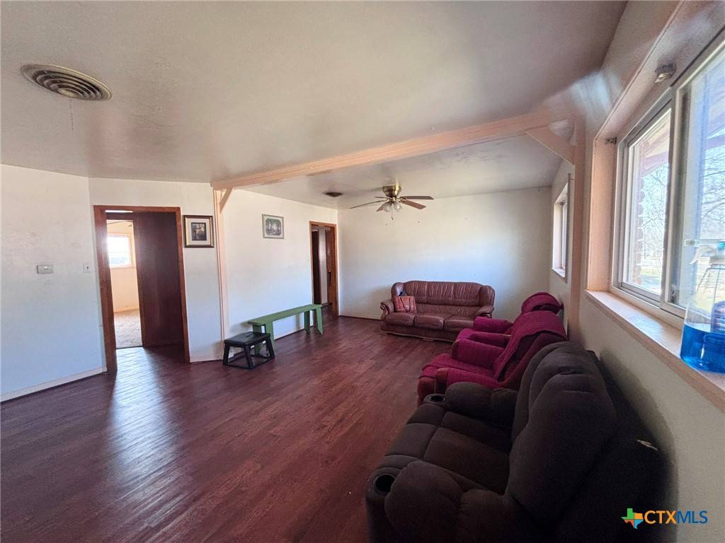 Killeen, TX 76543,1206 Pine DR