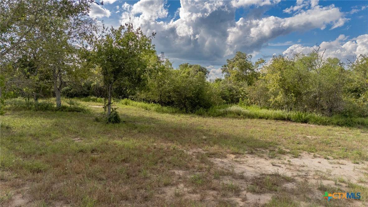 Victoria, TX 77905,24 Left Rd.