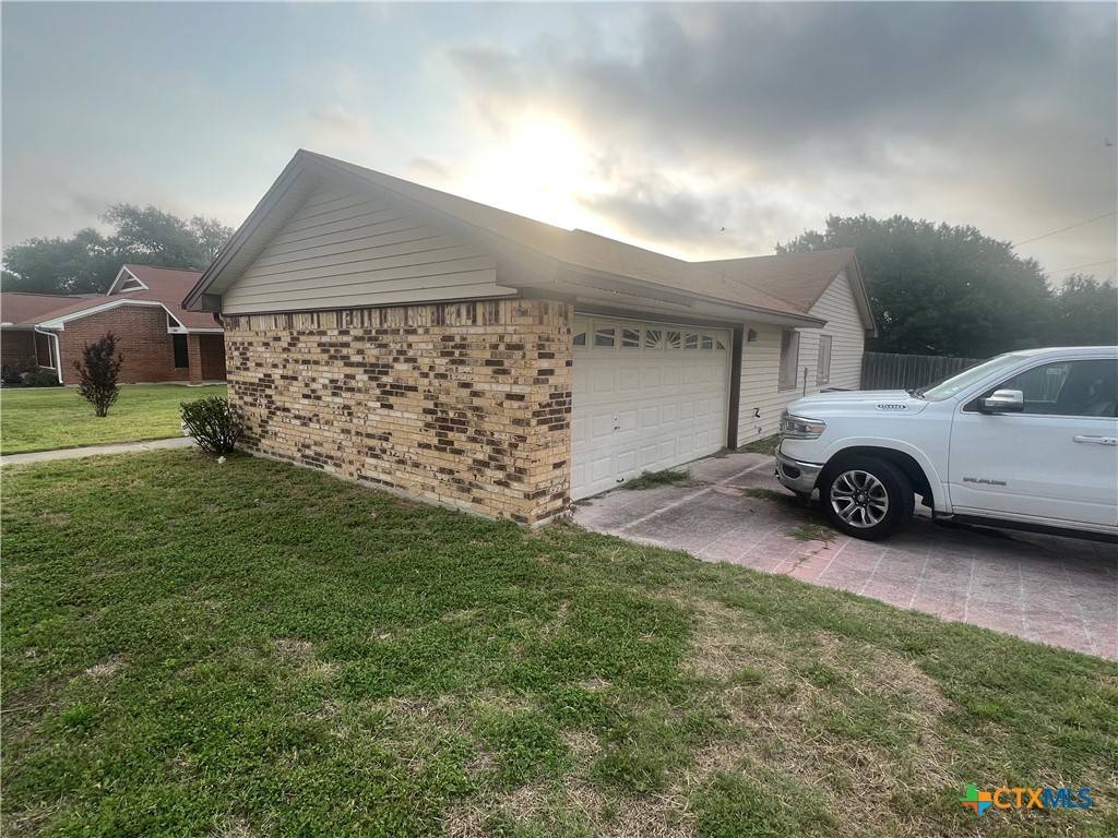 Killeen, TX 76543,2402 Lago TRL