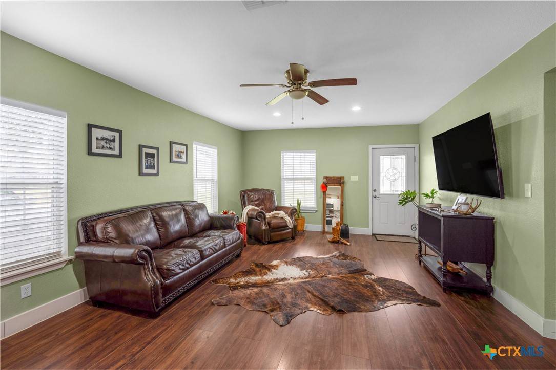 Luling, TX 78648,237 San Marcos HWY