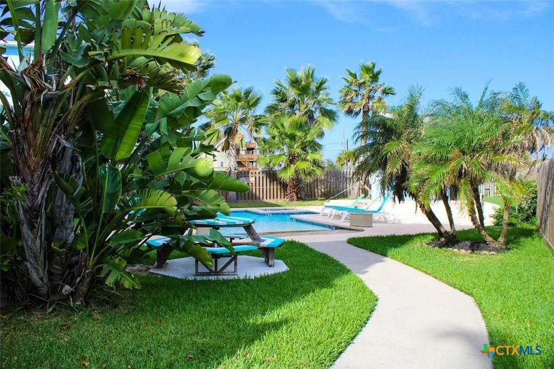 Port Aransas, TX 78373,407 Beach AVE #142