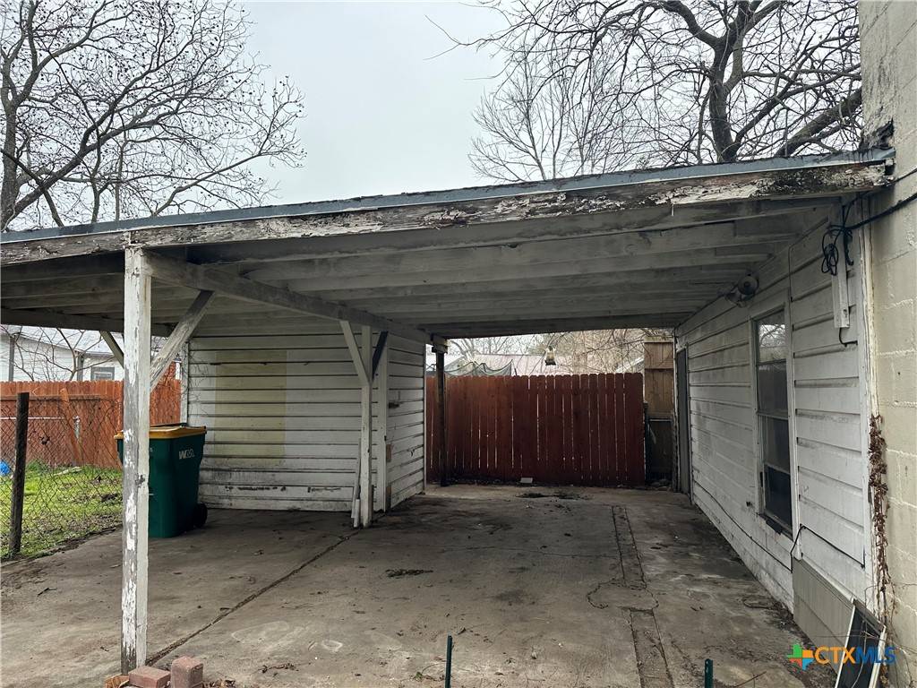 Gatesville, TX 76528,203 S 14th ST