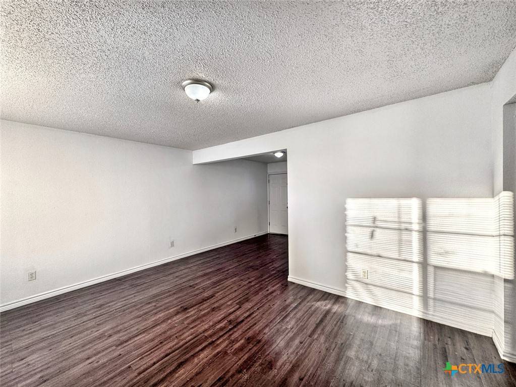 San Marcos, TX 78666,742 Martindale