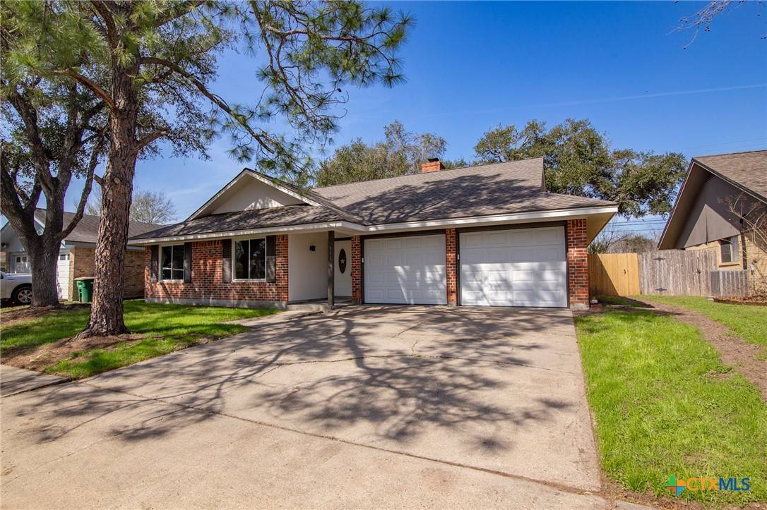 Victoria, TX 77904,111 Savannah DR