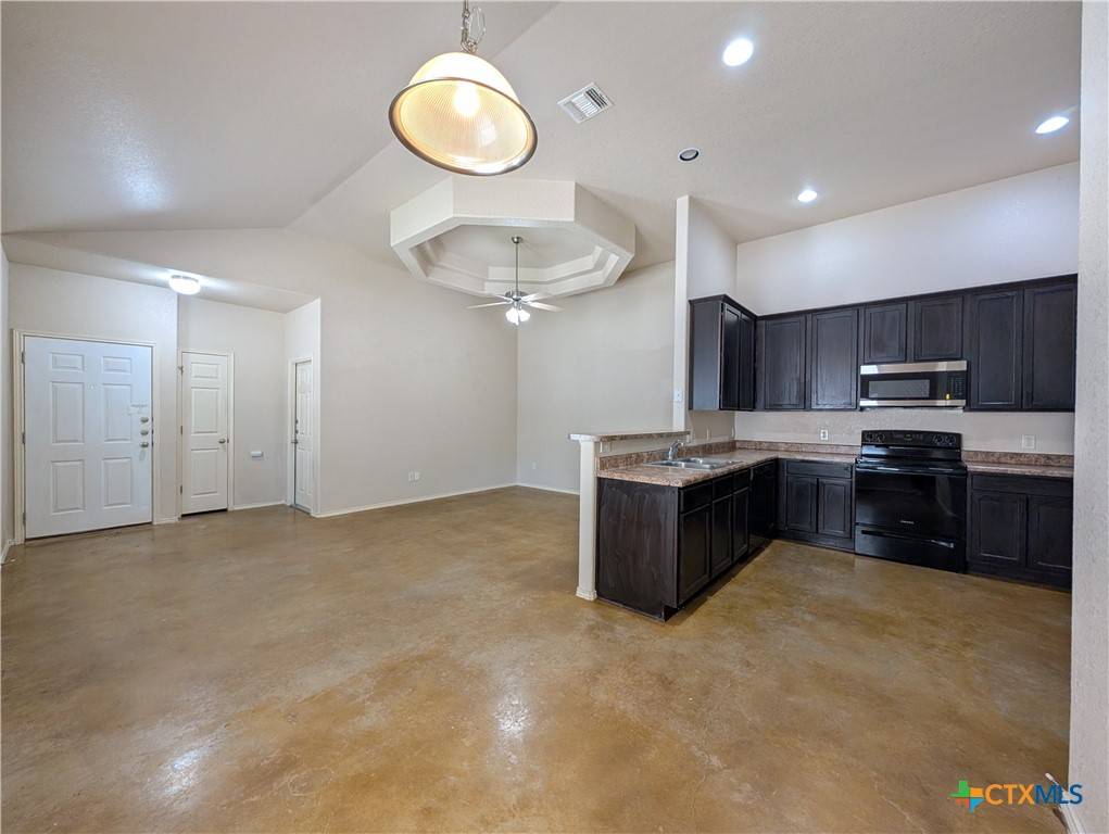 New Braunfels, TX 78130,208 Anne Louise DR