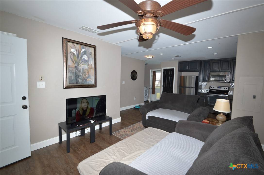 Lometa, TX 76853,507 N 6th ST