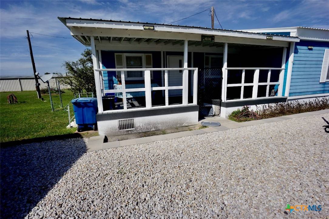 Port O'connor, TX 77982,513 N 16th ST