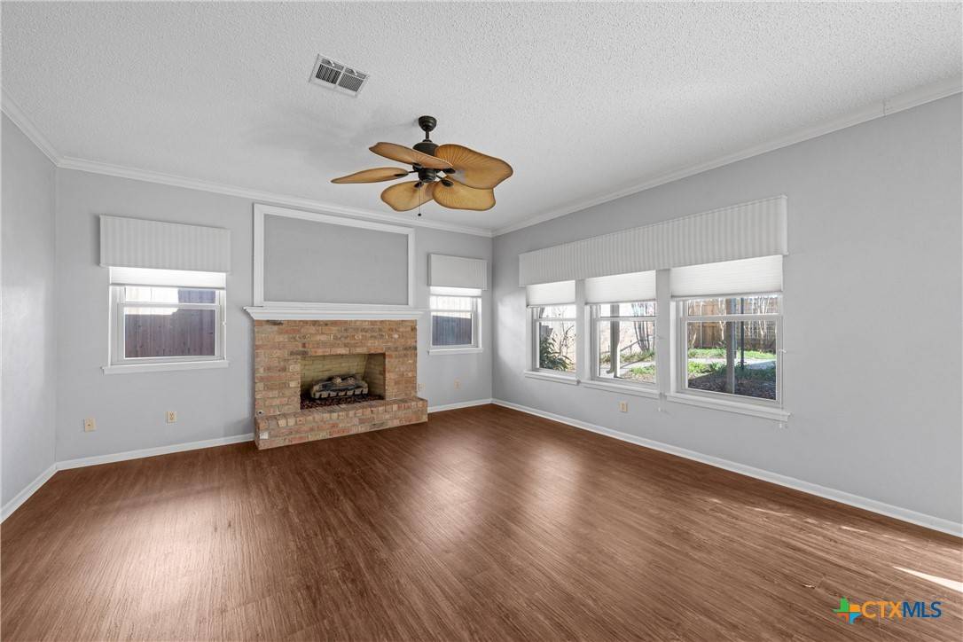 Clifton, TX 76634,1920 W 3rd ST