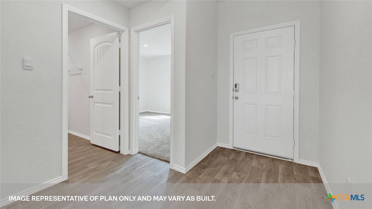 Seguin, TX 78155,338 HONEYDEW WAY