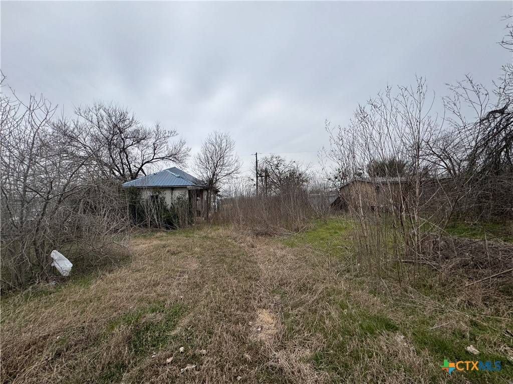Holland, TX 76534,305 & 307 S Sheryl ST