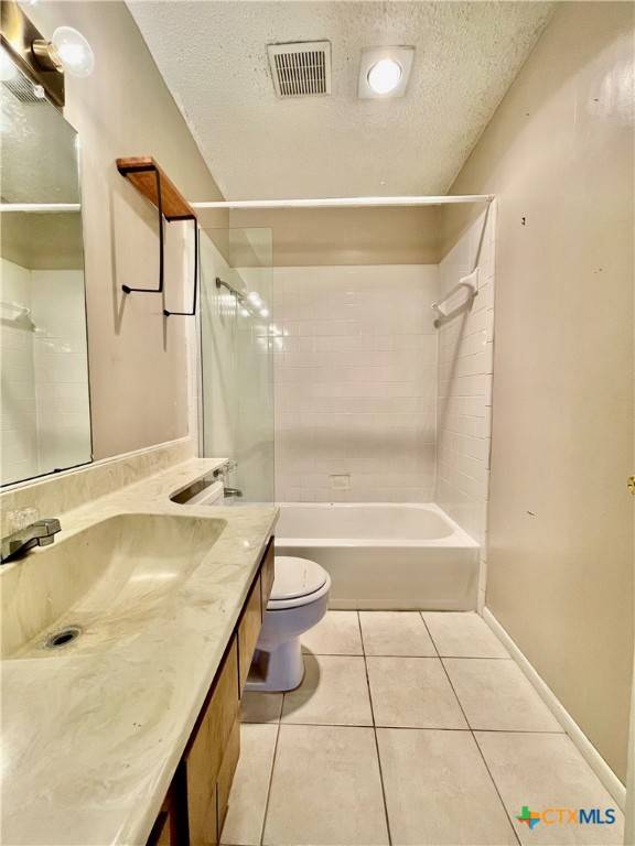 Victoria, TX 77904,303 Laguna DR