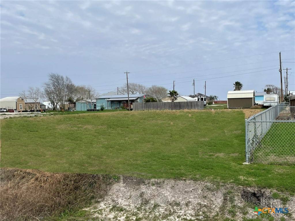 Port Lavaca, TX 77979,Blk 98 Lot 28 N Quailrun AVE