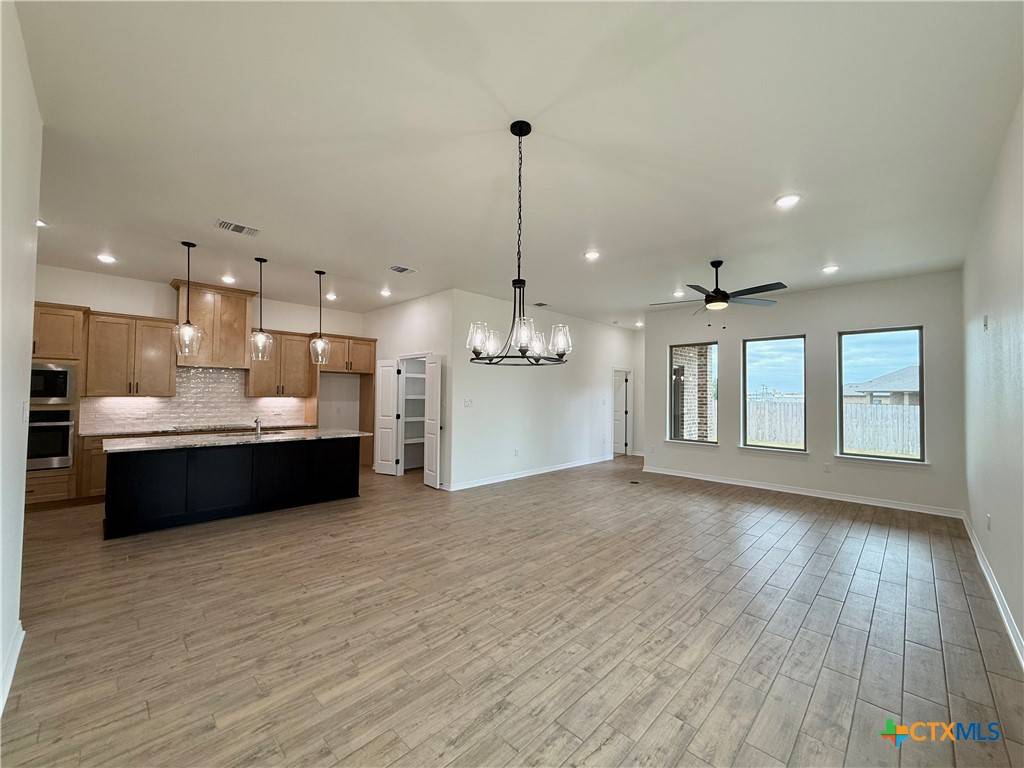 Salado, TX 76571,819 Eagle View DR