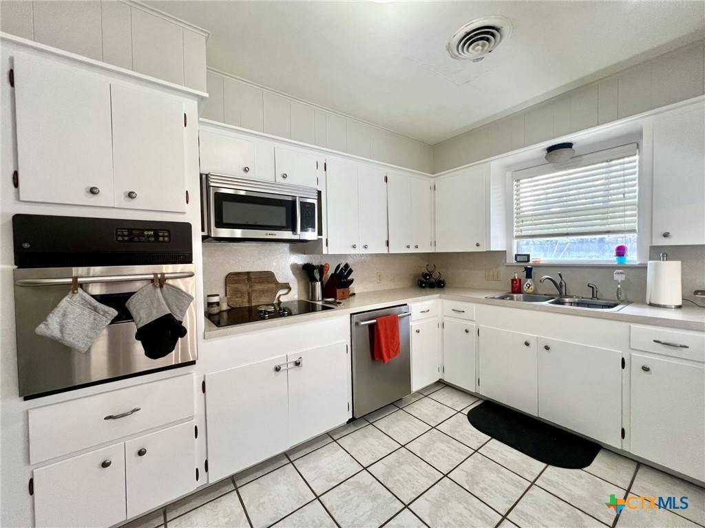 Victoria, TX 77901,2701 College DR
