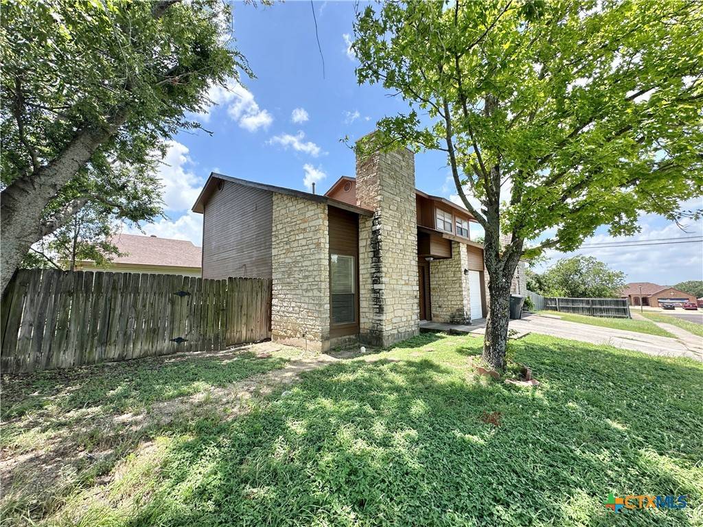 Killeen, TX 76549,1302 Royal Crest DR