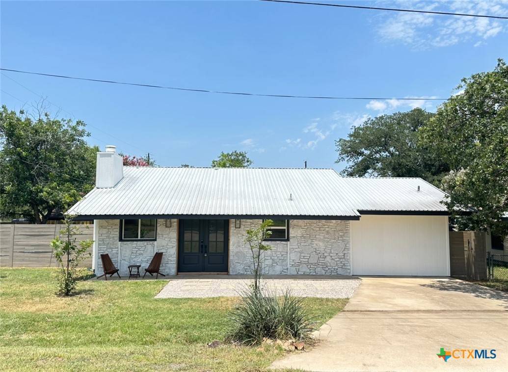 Marble Falls, TX 78654,403 Hilldale DR