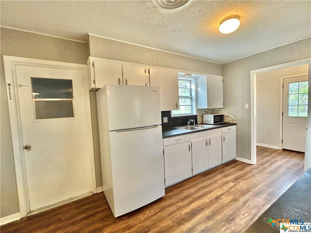 Edna, TX 77957,615 Jackson ST