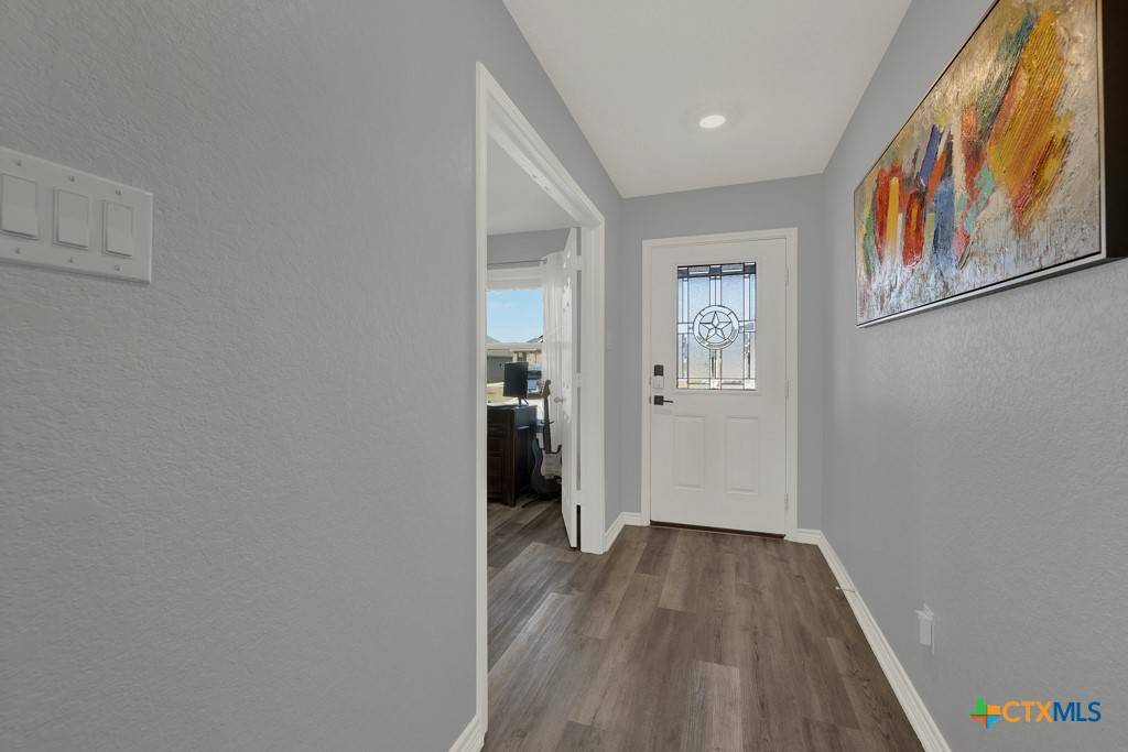 Seguin, TX 78155,417 Briarfield DR