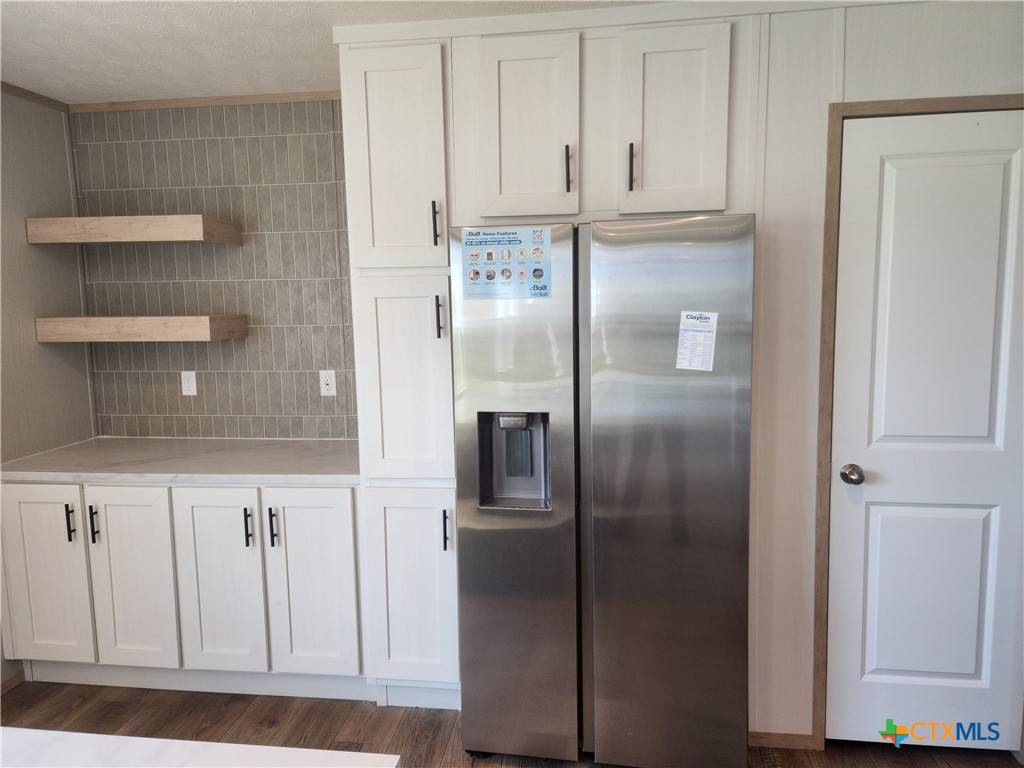 Kingsbury, TX 78638,4214 Woodrow Center DR